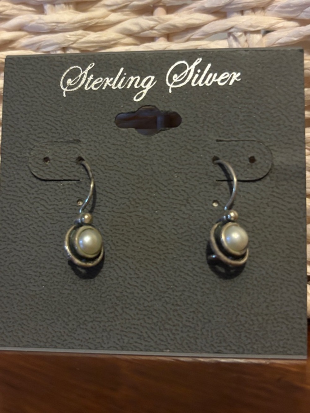 Pearl Drop Earrings - White Pearls